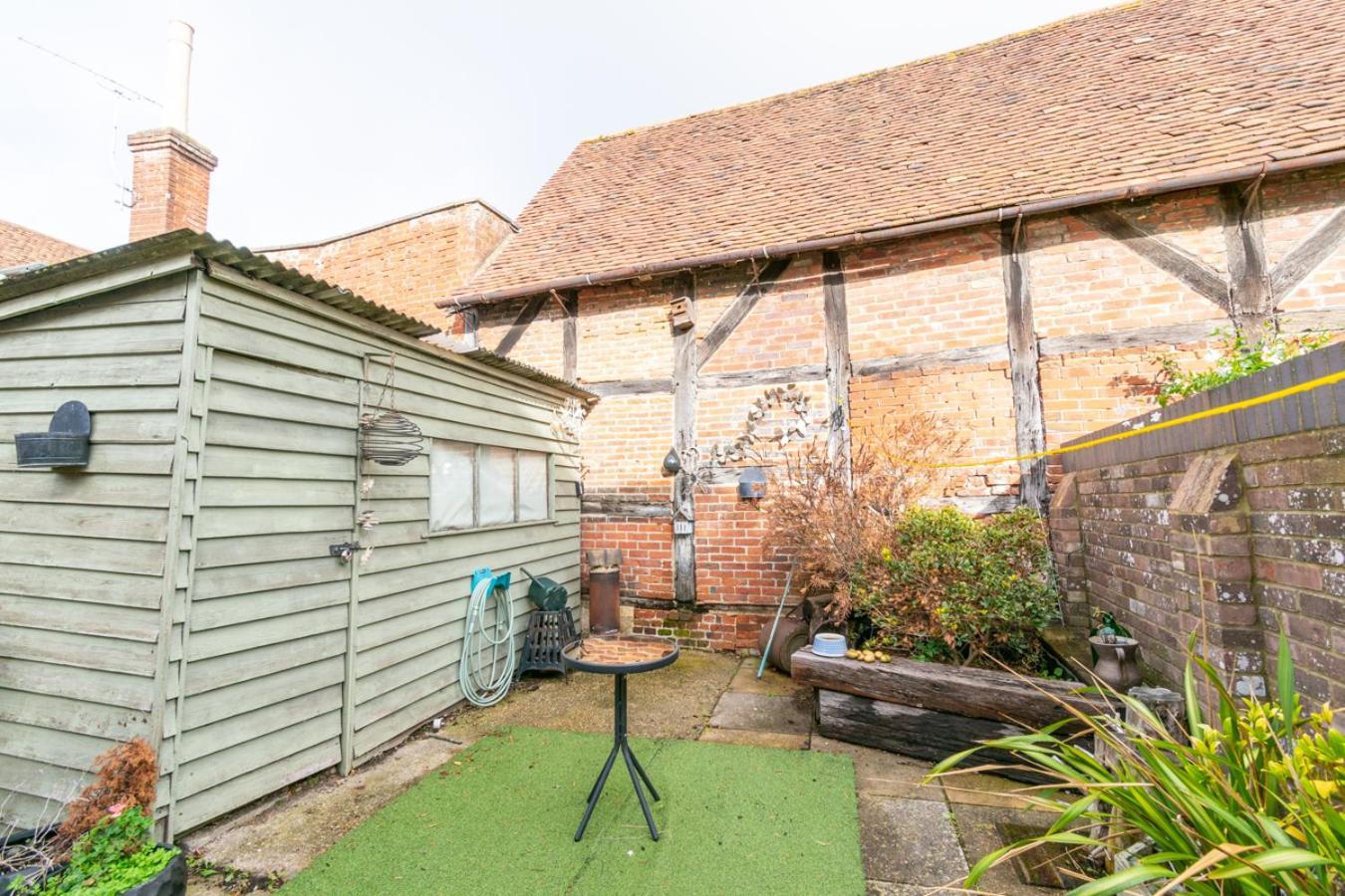 Stylish 2 Bedrooms Cosy & Bright Cottage, Pet Friendly, Sleeps 5, Titchfield Village - Summer Special Offer!! - By Blue Puffin Stays Екстериор снимка